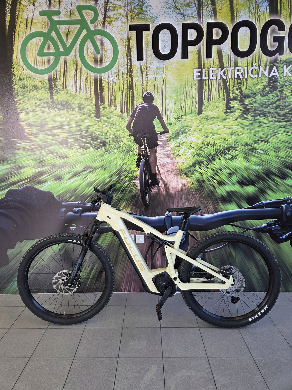 Električno kolo FOCUS Thron2 6.8 (625Wh, 20Ah) - Top pogon