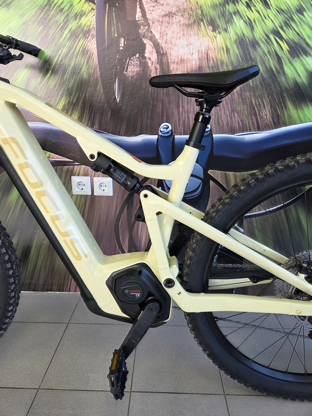 Električno kolo FOCUS Thron2 6.8 (625Wh, 20Ah) - Top pogon