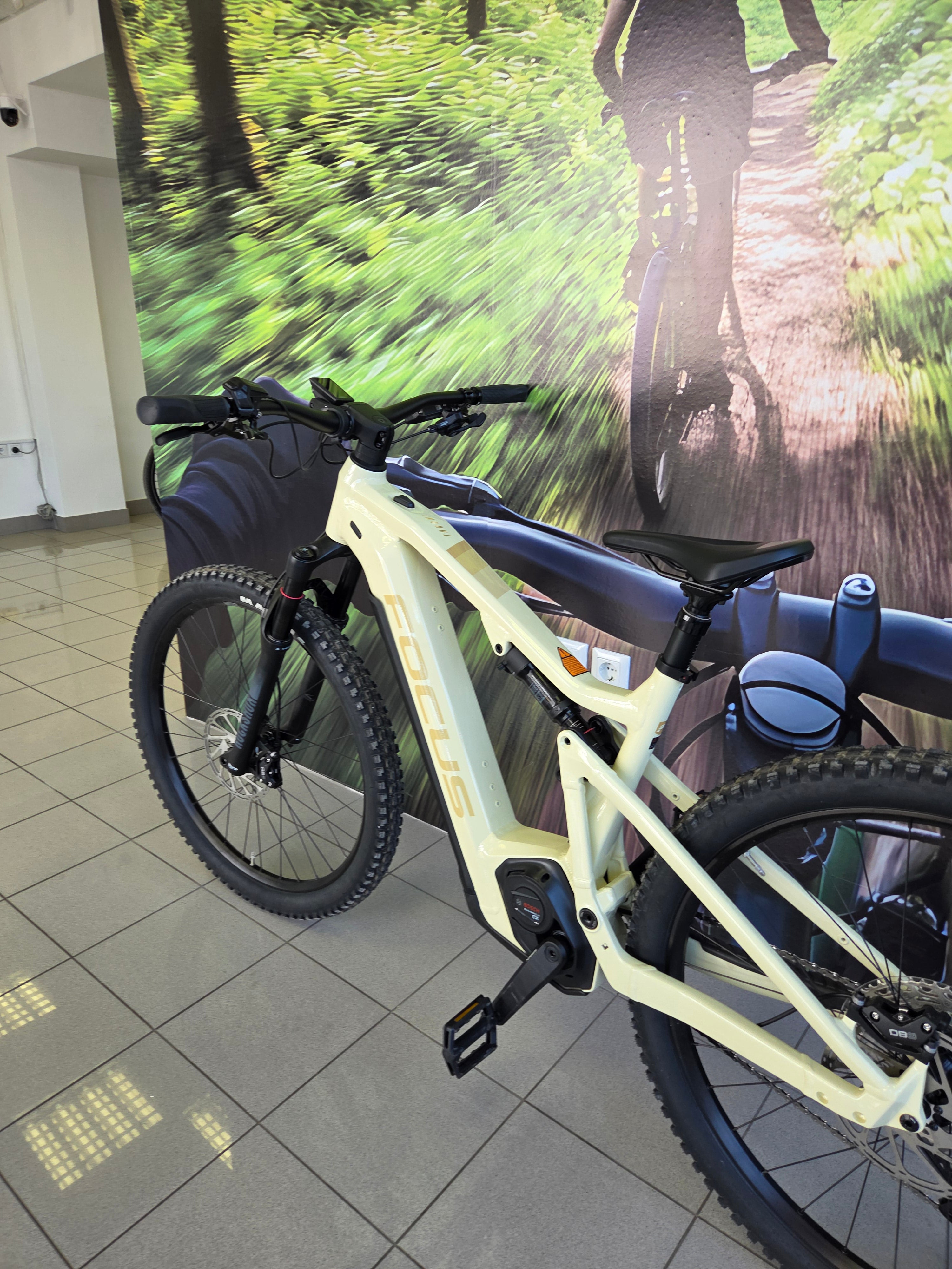 Električno kolo FOCUS Thron2 6.8 (625Wh, 20Ah) - Top pogon