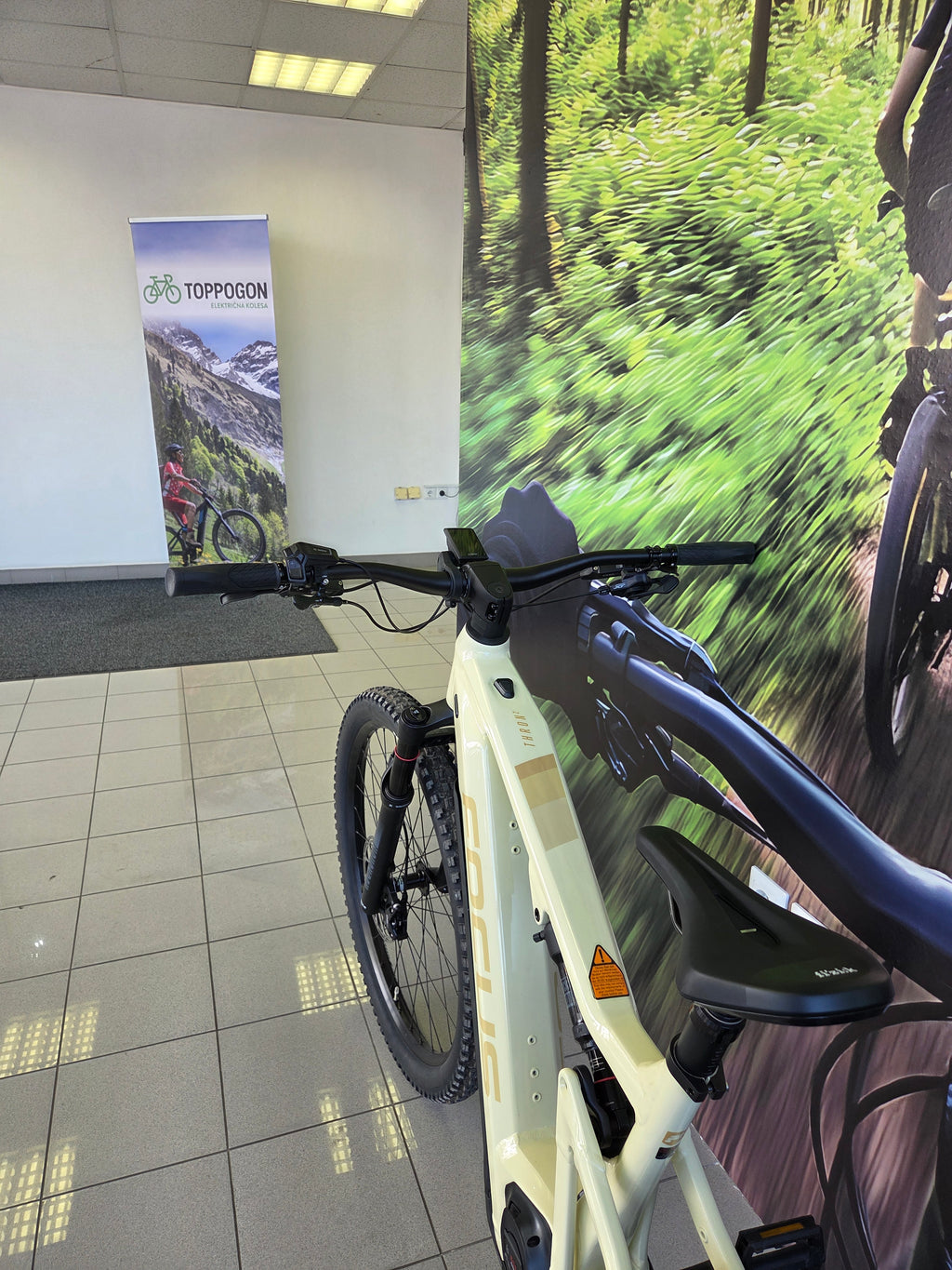 Električno kolo FOCUS Thron2 6.8 (625Wh, 20Ah) - Top pogon