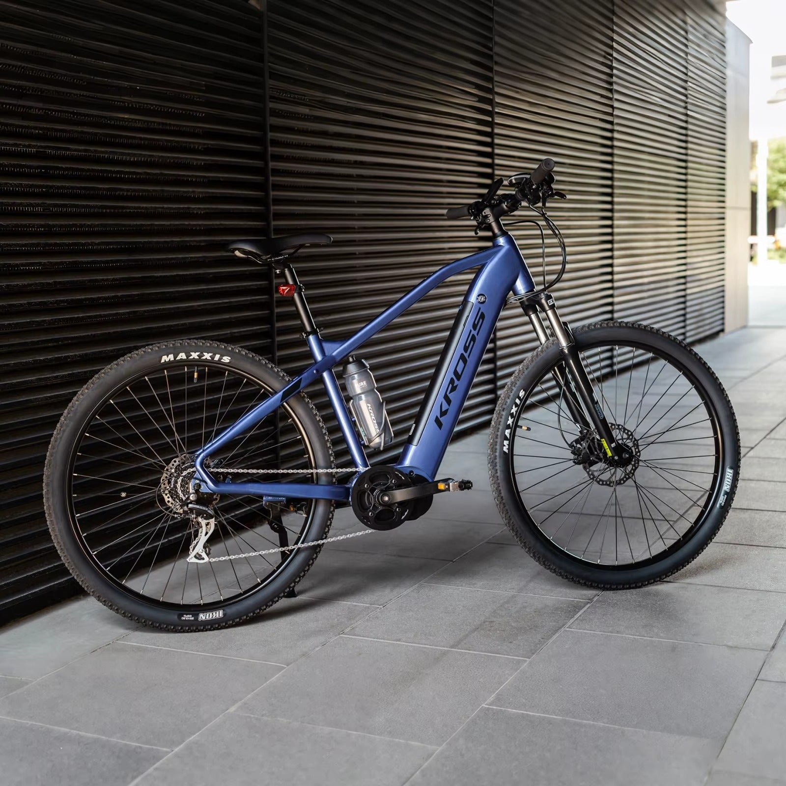 Električno kolo Kross (500Wh, 11,6 Ah)